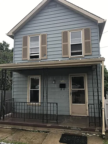 520 Bluff St Photo 1