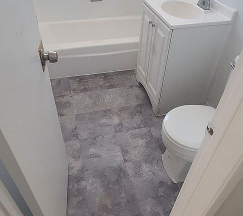 5th image of 240 W 111th St APT 4