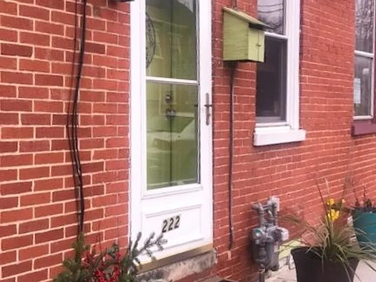 222 W Walnut St — Photo 16