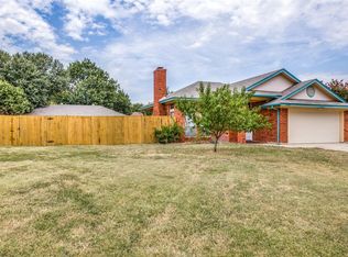 1408 Yorkshire St, Fort Worth, TX 76134