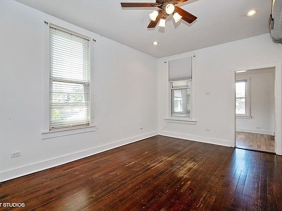 2nd image of 2248 N Southport Ave #2R
