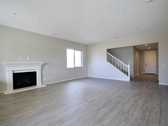 4th image of 30635 Aspen Glen St