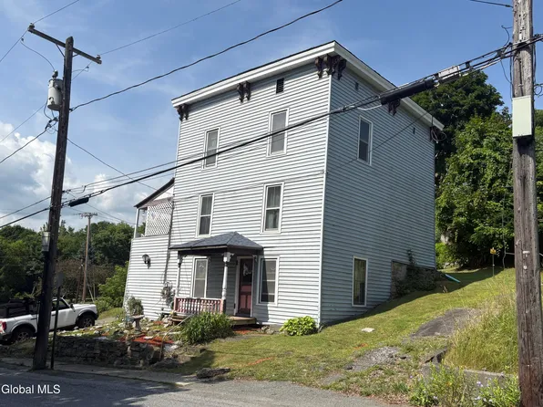 5 Spring Street, Port Henry, NY 12974