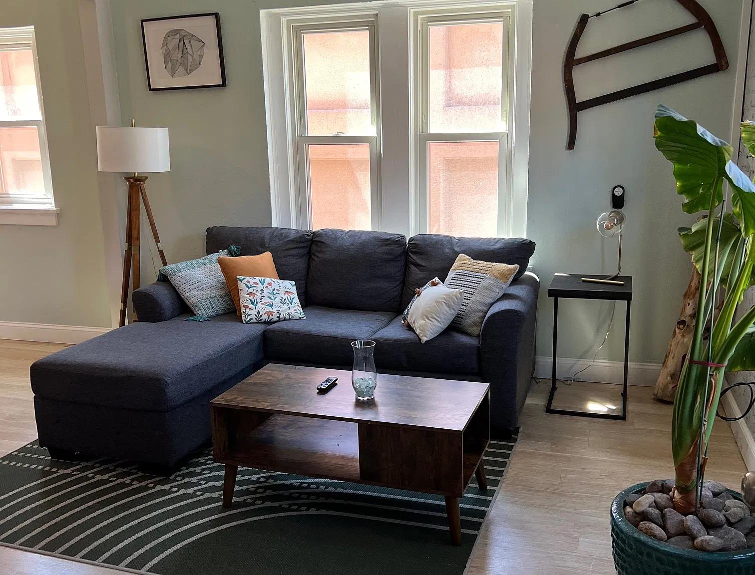 1 bed, 565 sqft, $1,900 — Photo 2