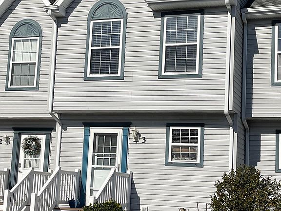 2nd image of 33675 Briar Ct S Unit 3