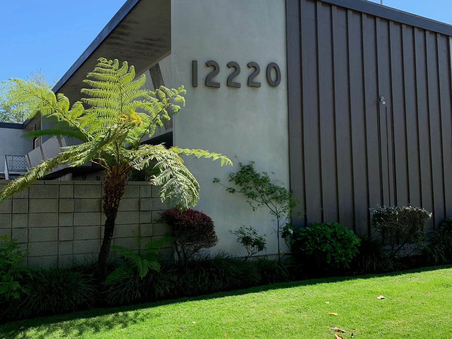 Studio, 575 sqft, $1,650 — Photo 1