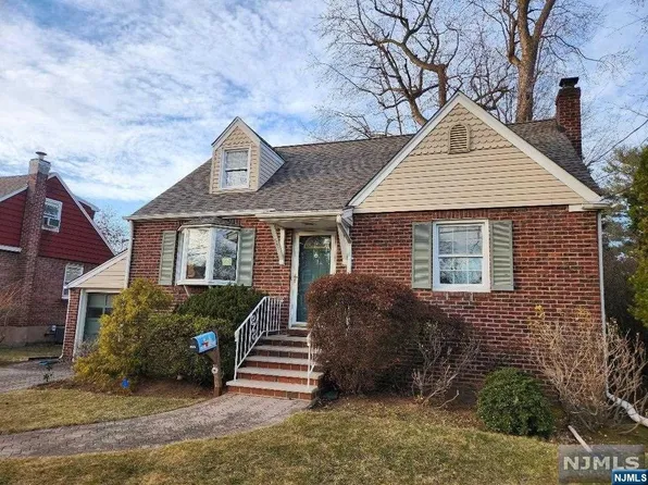 297 Berkshire Ave, New Milford, NJ 07646