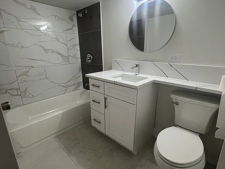 5624 N Marmora Ave #B — Photo 4