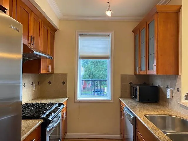 517 225th Ln NE #E103 — Photo 6