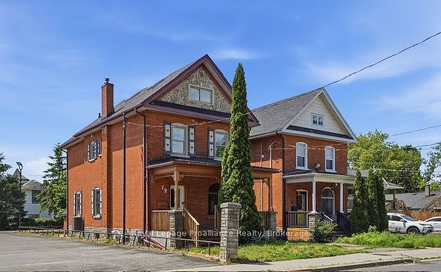 1st image of 79 Bridge St W