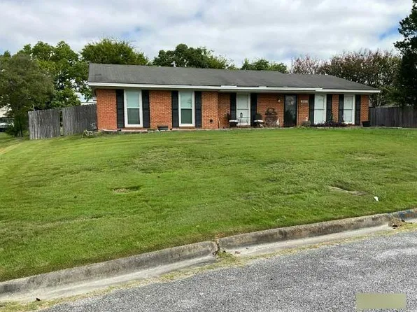 1804 Alderpoint Dr, Montgomery, AL 36106