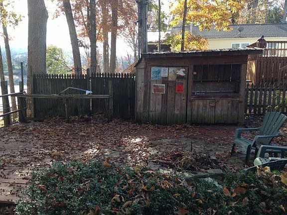 2nd image of 819 Lake Point Dr