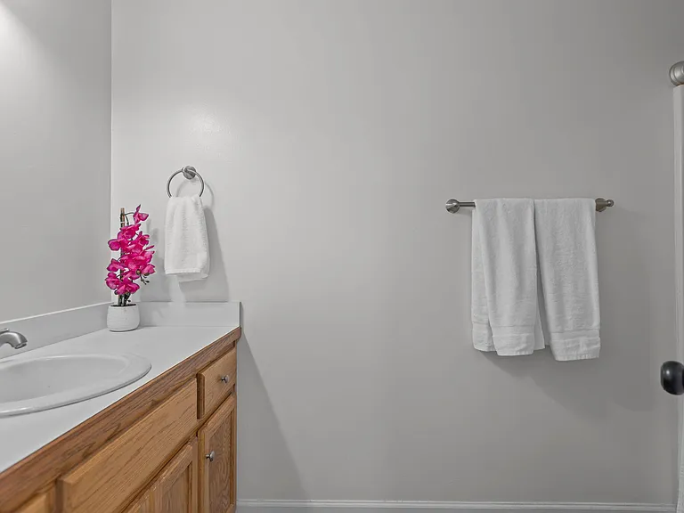 109 Oaklake Ct — Photo 18