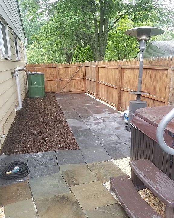 2nd image of 912 Ridley Creek Dr