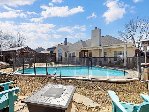 2nd image of 6416 Rosebud Dr