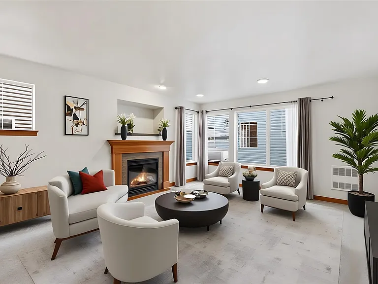 10520 Whitman Ave N #C — Photo 3
