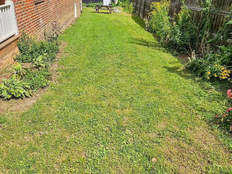 105 Campbell St — Photo 10