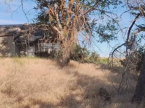 3rd image of 39681 Bluestem Road E