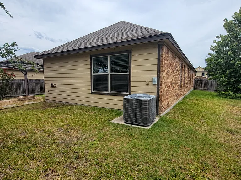 111 Jasmine Cv — Photo 22