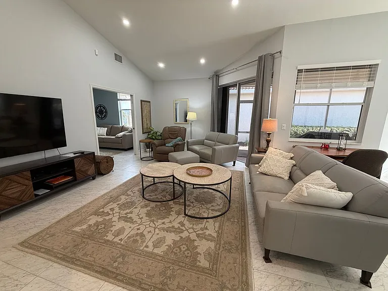 5950 Almaden Dr — Photo 15