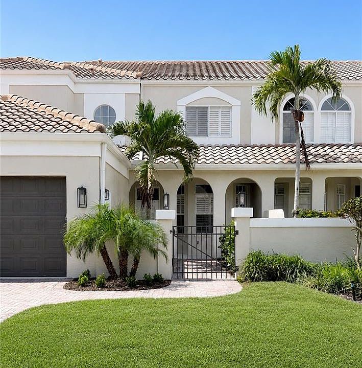 1st image of 4872 W Boulevard CT