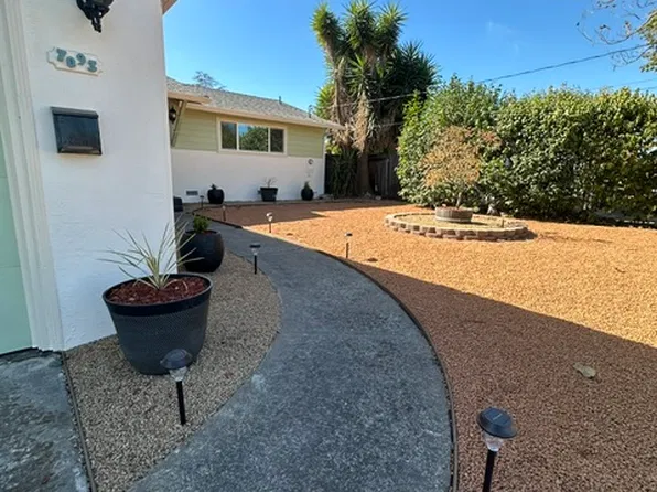 7893 Adrian Dr, Rohnert Park, CA 94928