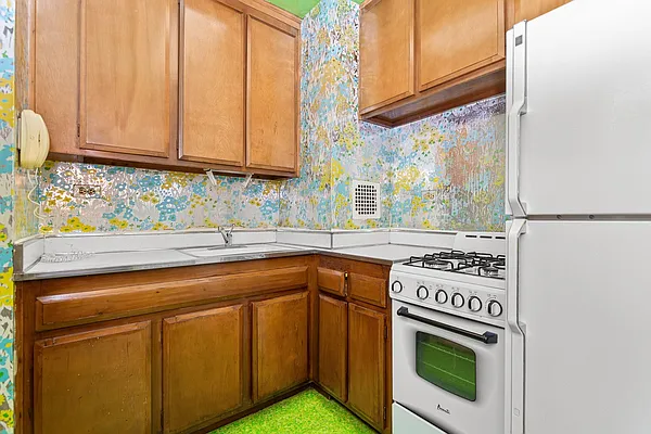 Sold by Turtle Bay Realty Inc | media 12