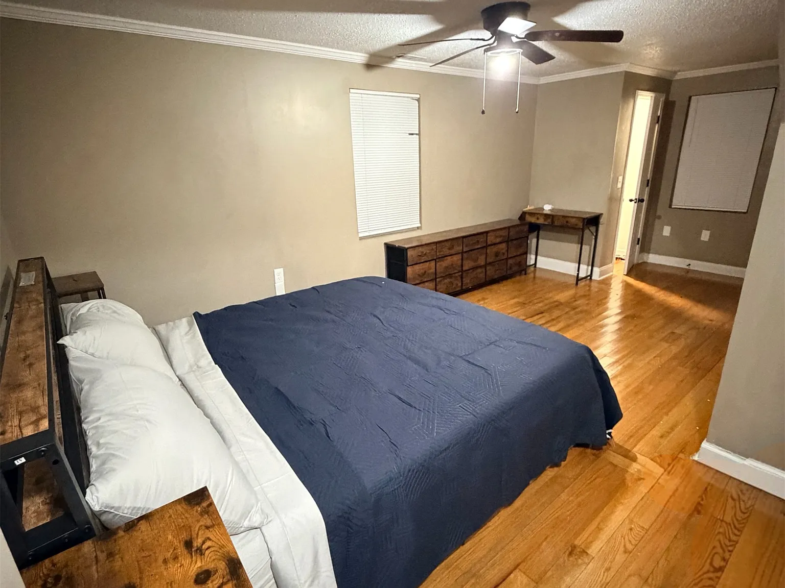 3 bed, 1050 sqft, $1,400 — Photo 3