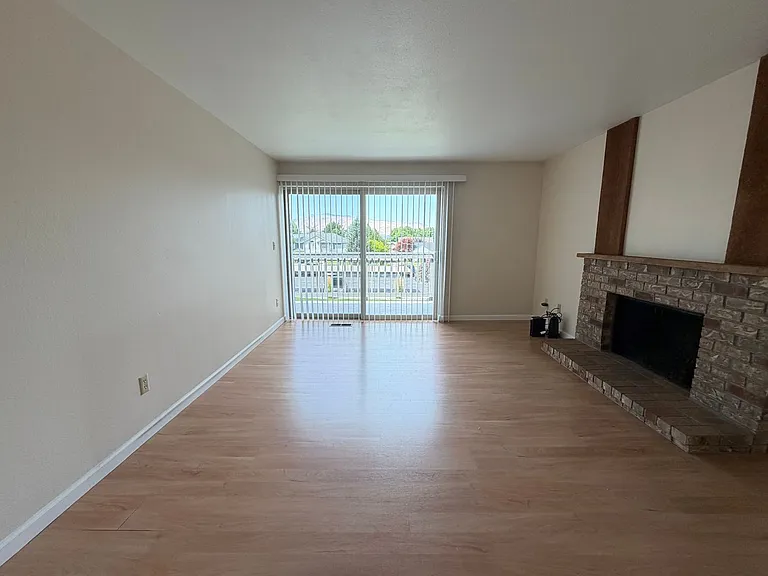 1535 Castlerock Ave #25 — Photo 4