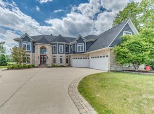 3604 White Eagle Dr, Naperville, IL