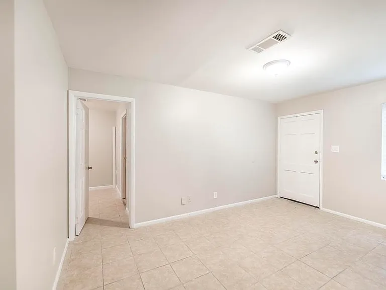 705 American Blvd — Photo 17