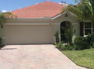 2980 Royal Gardens Ave, Fort Myers, FL 33916