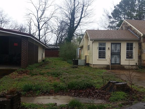 3rd image of 250 Lilly St
