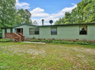 2132 Clinch Valley Rd, Thorn Hill, TN 37881