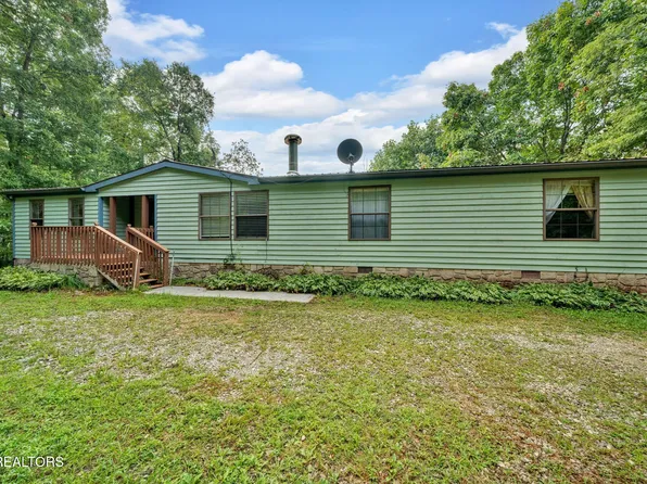 2132 Clinch Valley Rd, Thorn Hill, TN 37881