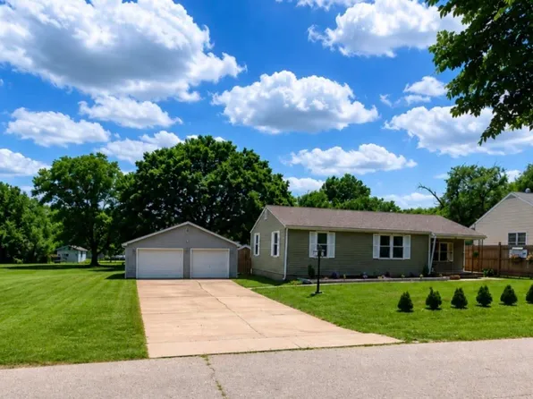 238 W 11th St, Florence, KS 66851