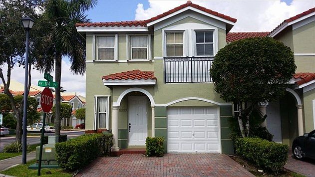 1st image of 4320 NW 114th Pl