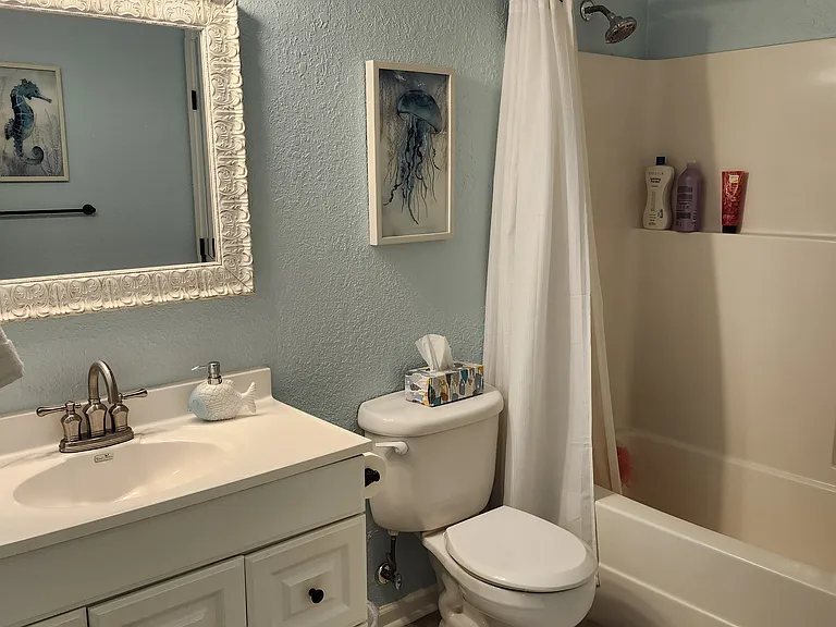 2116 Deer St — Photo 8