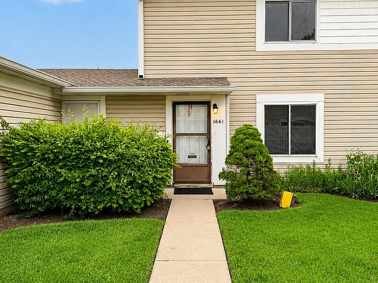 1661 Cornell Dr — Photo 1