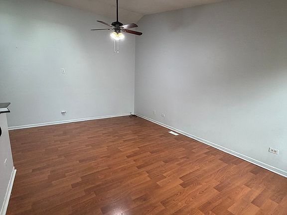 2nd image of 3627 Linden Dr