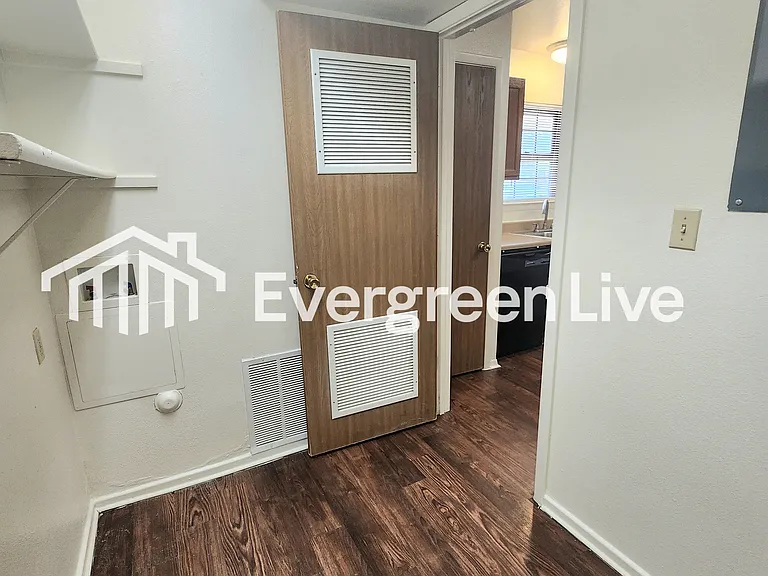 200 Raven Dr — Photo 12
