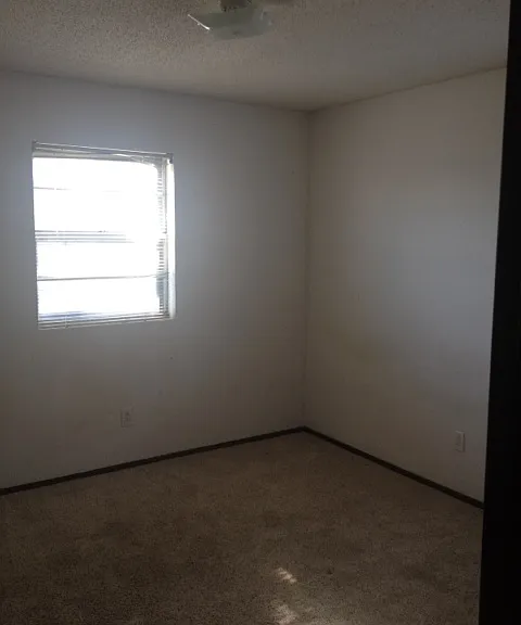 101 Tucker Cir — Photo 15