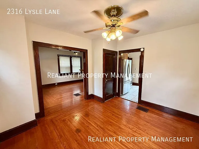 2316 Lysle Ln — Photo 5