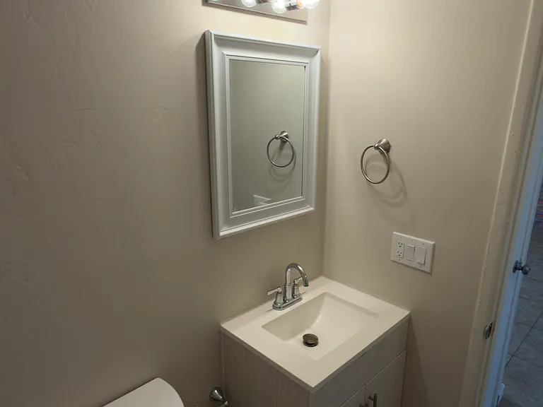 502 E Glenn St #1 — Photo 14
