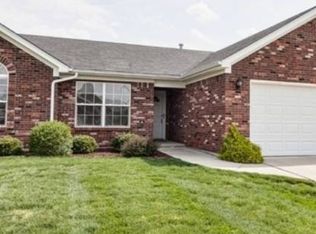 12000 New Perry Ln, Sellersburg, IN 47172