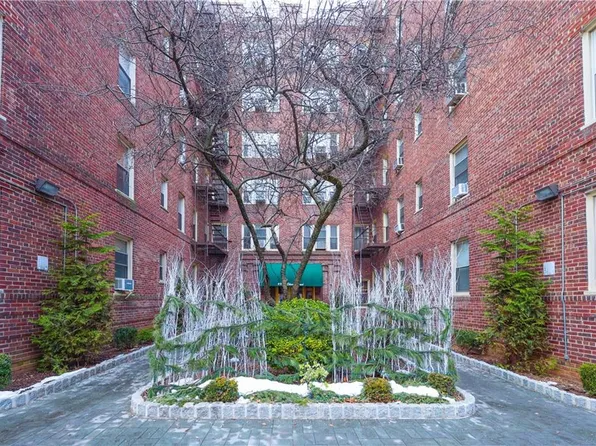 9281 Shore Rd APT 220, Brooklyn, NY 11209