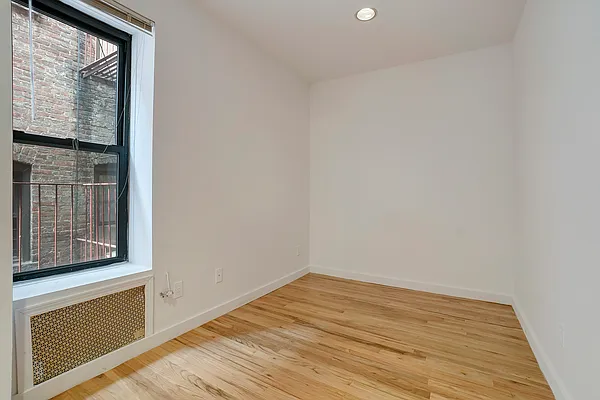 Rented by Algin Management | media 10