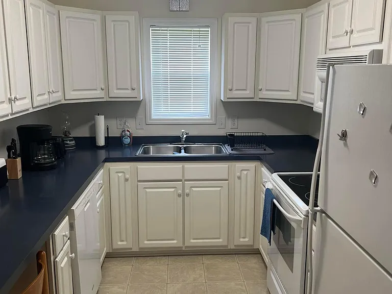 2900 Myrtle St #5 — Photo 4