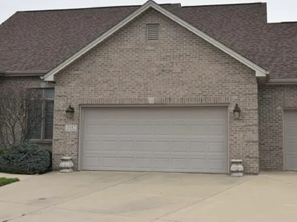 6087 Boulder Ct, Columbus, IN 47201