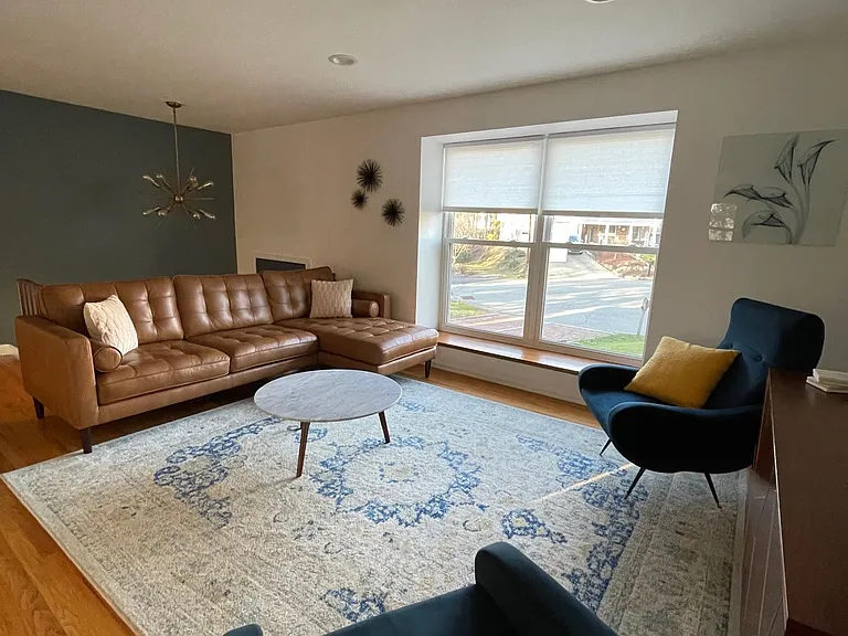 1514 Woodstream Dr — Photo 3